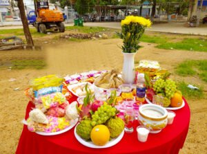 Văn Khấn Cất Nóc Nhà Mượn Tuổi Và Những Điều Cần Biết