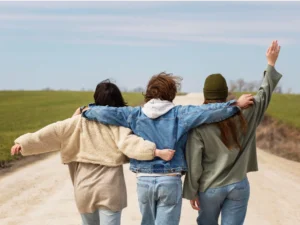 99-stt-hay-ve-tinh-ban-tri-ky-chan-thanh-va-y-nghia-nhat-202_342