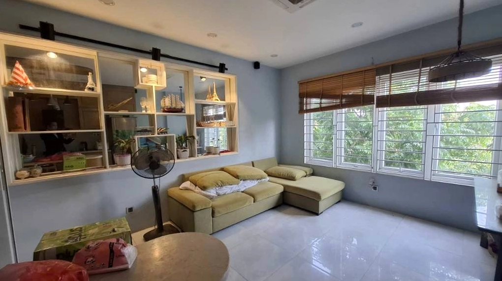 Bán nhà mặt phố Vân Canh, Nam Từ Liêm, vị trí vàng, nhà 5 tầng, 52m2, mt rộng, view hồ, 16 tỷ