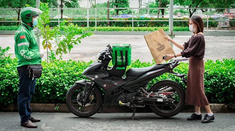 Các dịch vụ GrabExpress gồm 2H/4H Siêu Rẻ (Trong Ngày), GrabExpress Siêu Tốc và Giao hàng nhiều điểm dừng