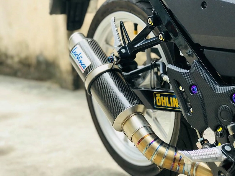 Cải tạo lại ống xả của xe máy là hành vi vi phạm pháp luật