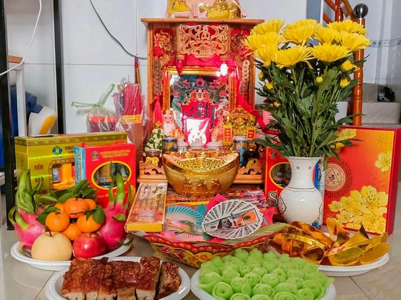 Chuẩn bị lễ cúng Thần Tài