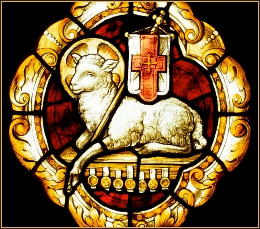 Con chiên Phục Sinh, tượng trưng cho sự hiến tế của Chúa Giêsu