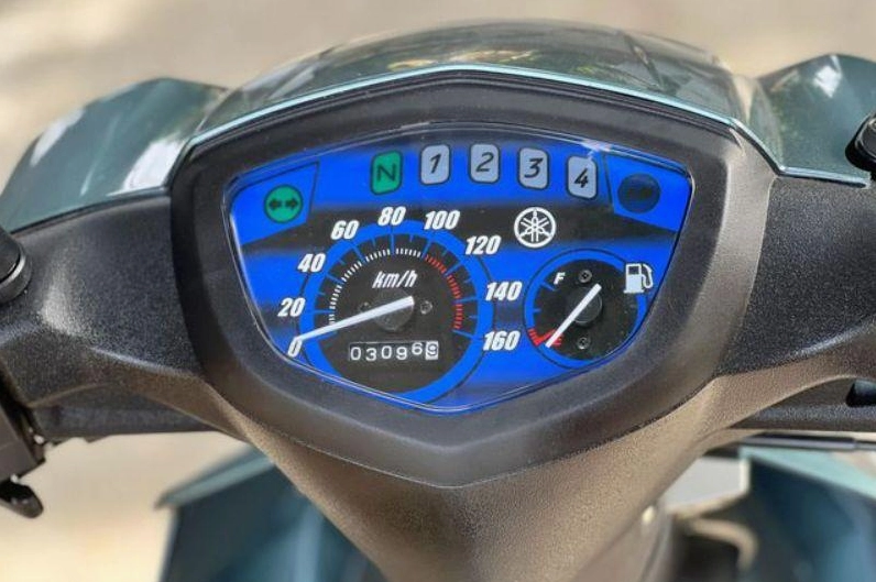Cụm đồng hồ hiển thị trên xe Yamaha Sirius 110