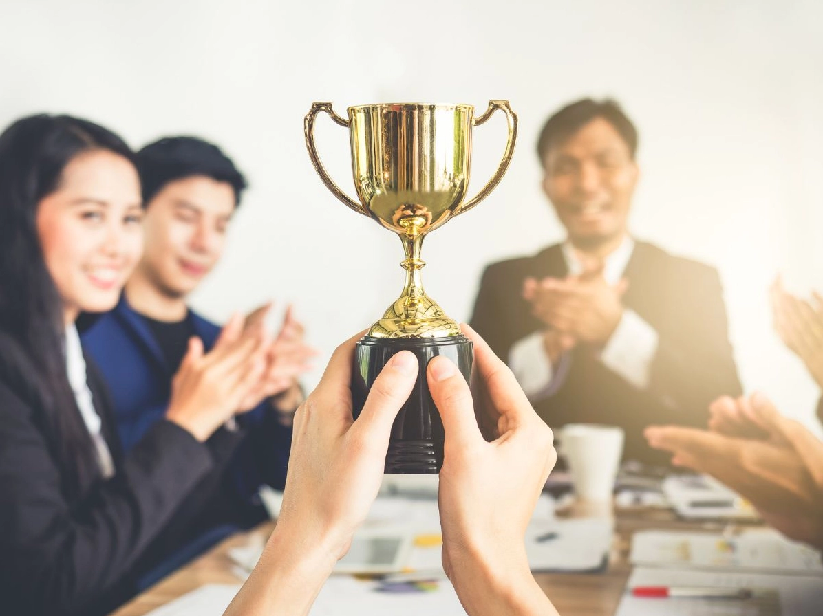 Đánh giá KPIs và lương thưởng