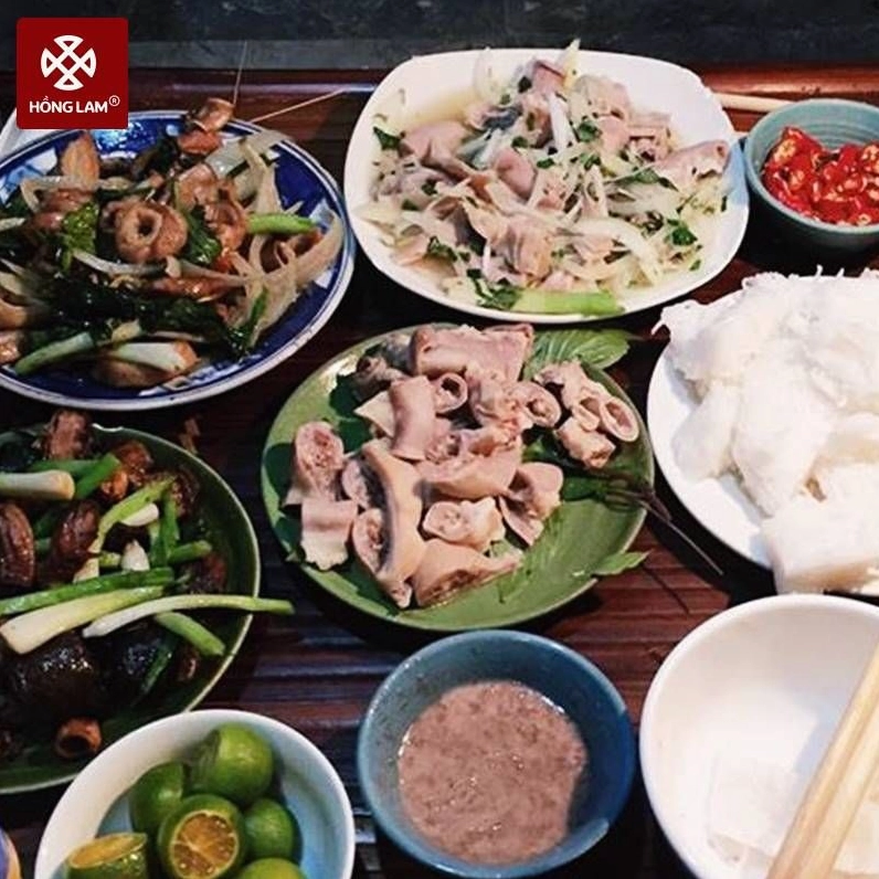 Đĩa lòng rán Nhất Quán giòn rụm bên ngoài, béo ngậy bên trong