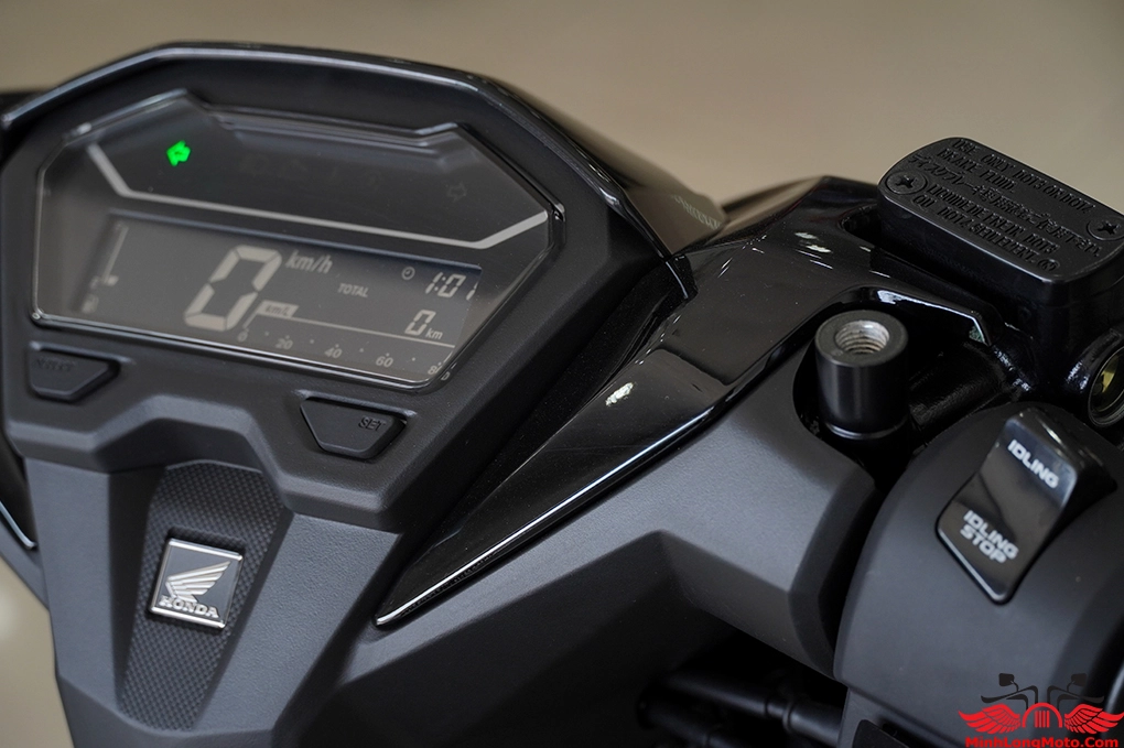 Đồng hồ Full LCD hiện đại của Honda Click 125