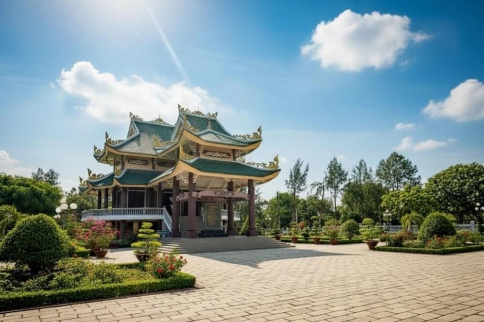 Đừng bỏ qua di tích lăng mộ Nguyễn Đình Chiểu khi đến với miền Tây.