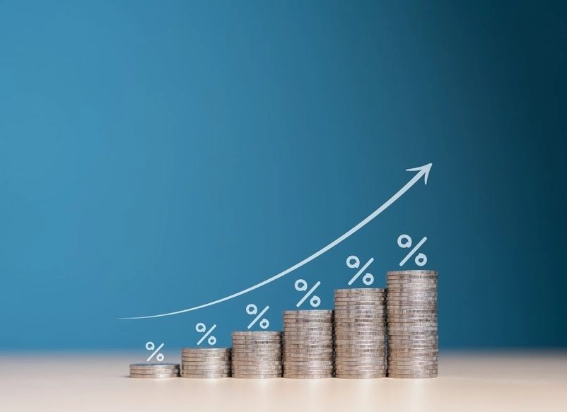 Lãi suất gửi tiết kiệm có kỳ hạn cao hơn gửi tiết kiệm không kỳ hạn