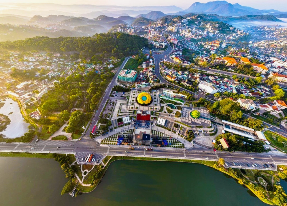 Lâm Đồng được kỳ vọng sẽ trở thành trung tâm kinh tế du lịch năng lượng lớn với quỹ đất dồi dào