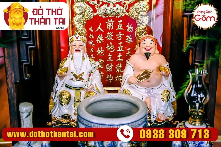 Một bộ bàn thờ Thần Tài Thổ Địa đầy đủ vật phẩm cần thiết