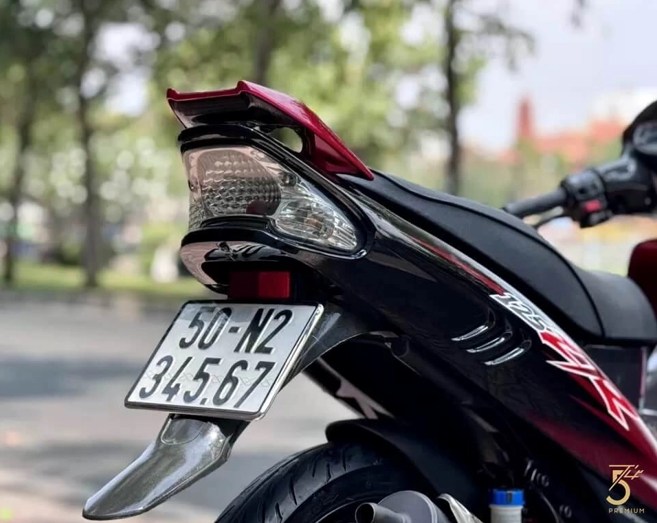 Mua xe Yaz 125 biển số đẹp sảnh 6