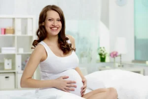 nam-mo-thay-co-bau-la-diem-bao-gi-giai-ma-y-nghia-giac-mo-20_325