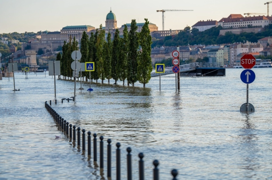 Nằm mơ thấy nước ngập là điềm gì? Lành hay dữ?