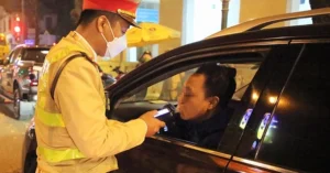 nong-do-con-xe-may-phat-bao-nhieu-2026-muc-phat-moi-cao-nhat_379