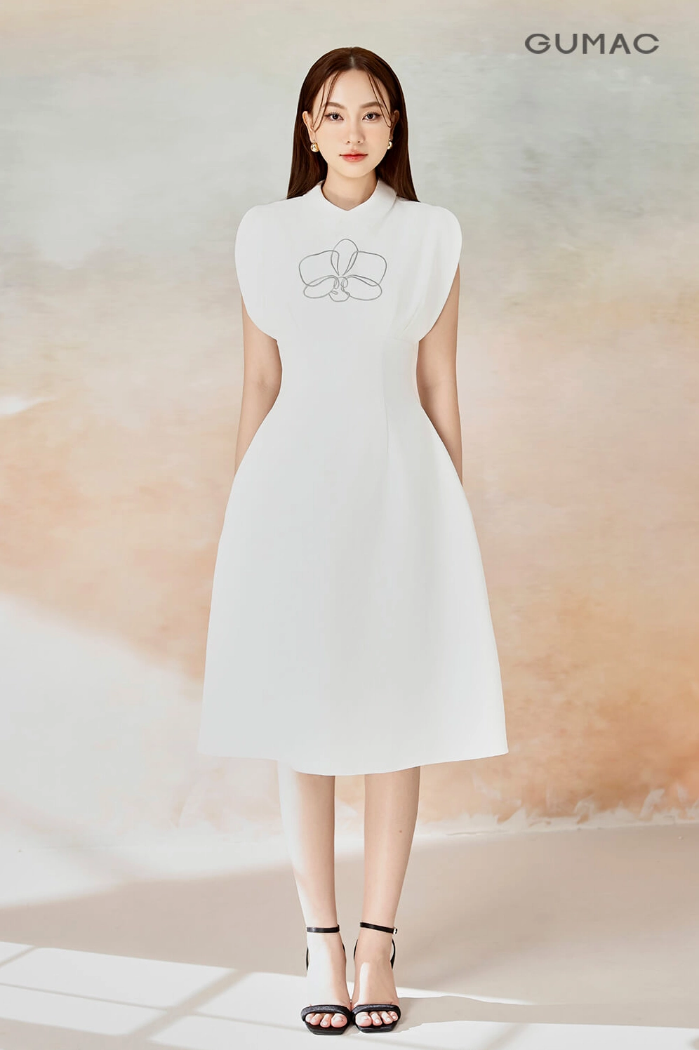 nu sinh nam mau ty 2008 khac voi mau trang