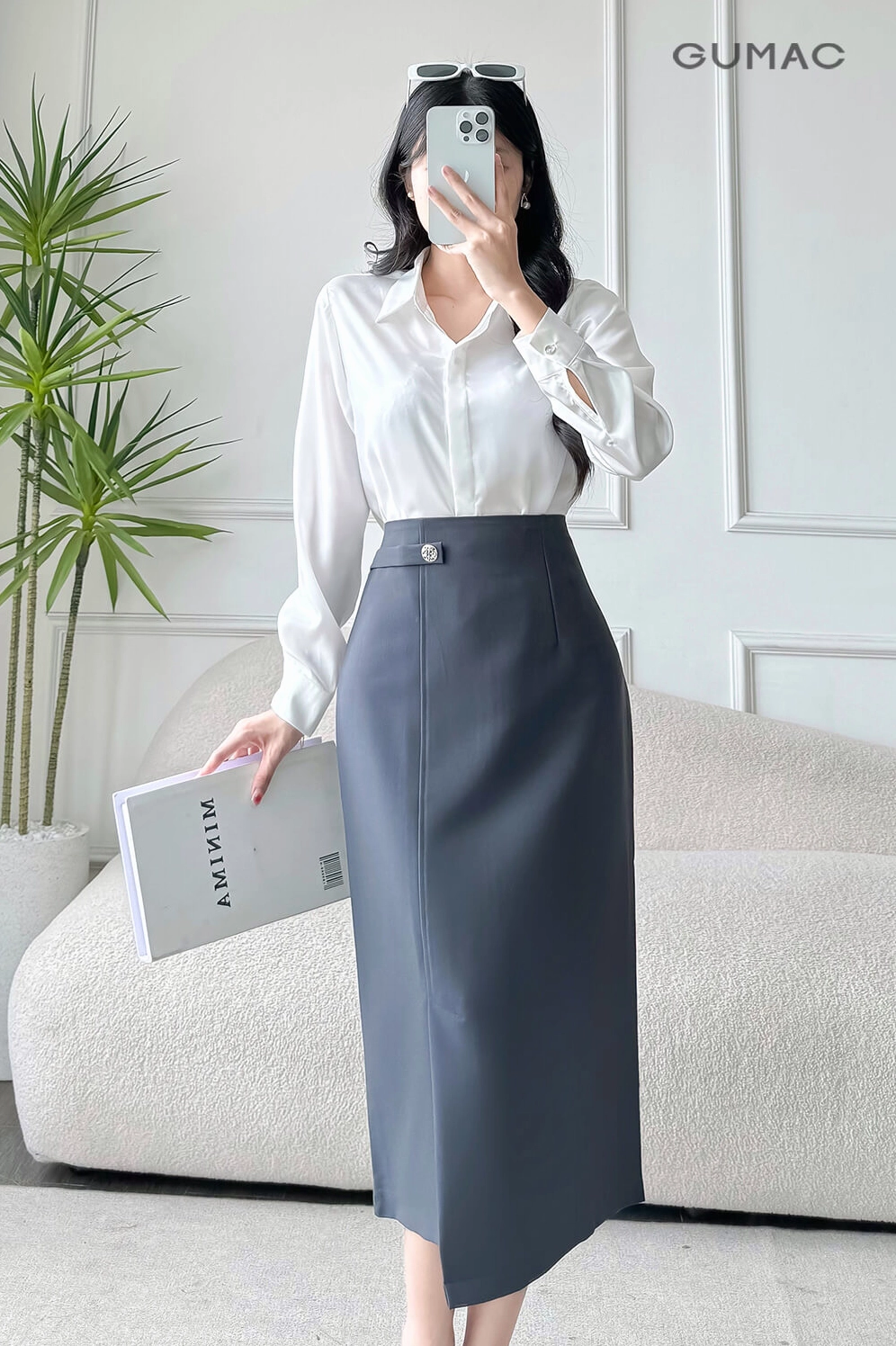 Phối đồ đi làm thanh lịch với tông màu xám chuẩn phong thủy cho người mệnh Kim