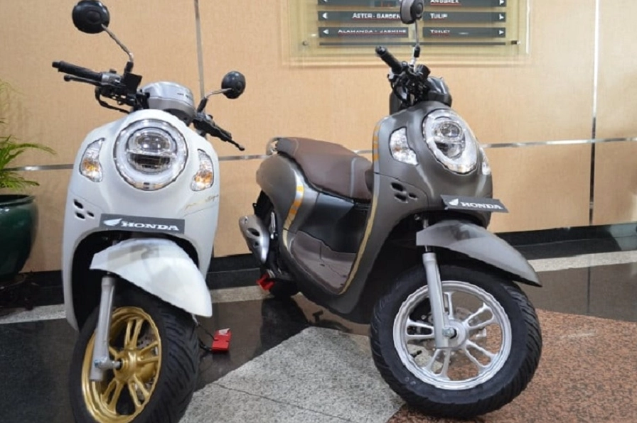 Thiết kế độc đáo, nhỏ gọn, dễ lái của Honda Scoopy 2025