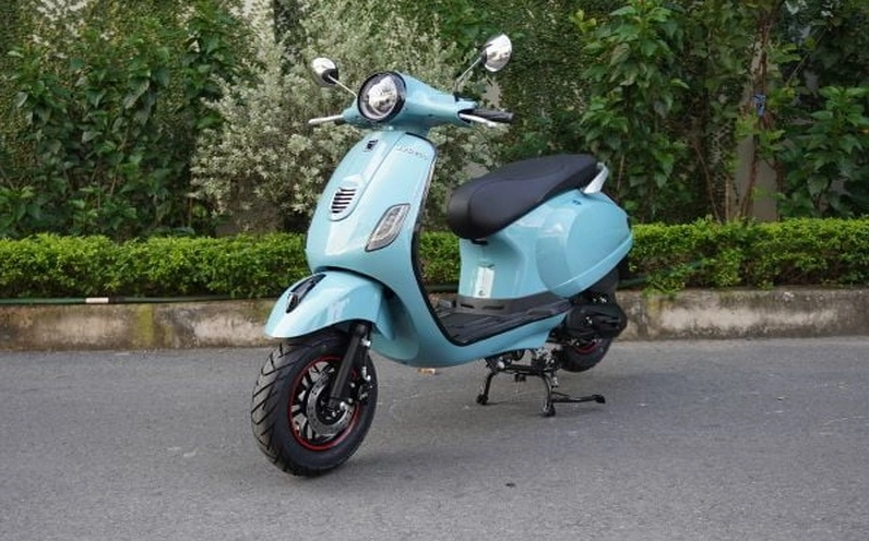 Xe vespa 50cc chạy xăng chỉ nên di chuyển quãng đường ngắn.