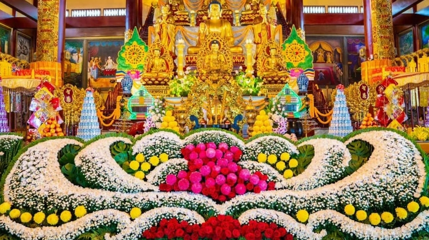 Ý nghĩa của lễ cúng Tam Bảo tại chùa