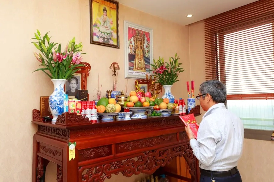 Ý nghĩa của văn khấn xin gia tiên phù hộ công việc