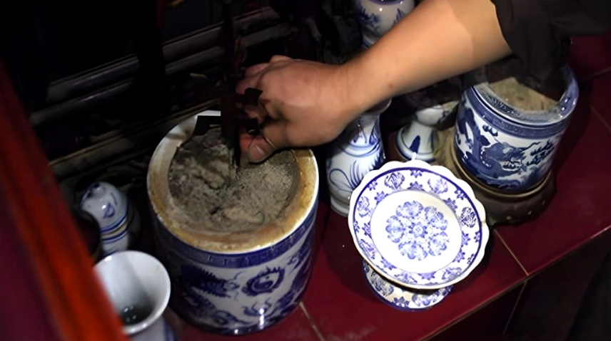 Ý nghĩa lễ báo sái bàn thờ gia tiên